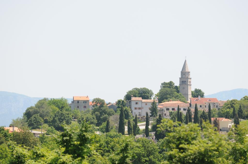 Holiday Homes Poli Svetega Antona Gračišće Dış mekan fotoğraf