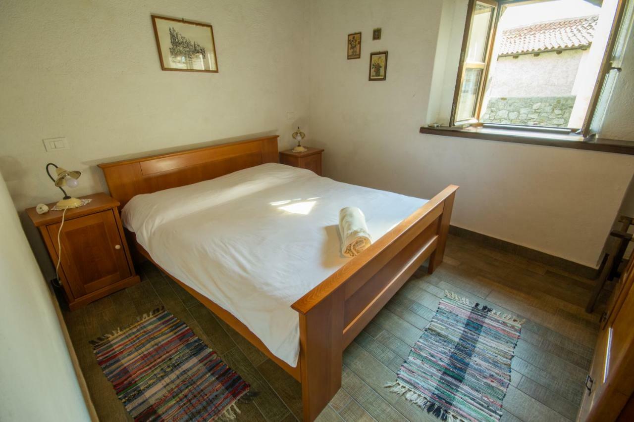 Holiday Homes Poli Svetega Antona Gračišće Dış mekan fotoğraf