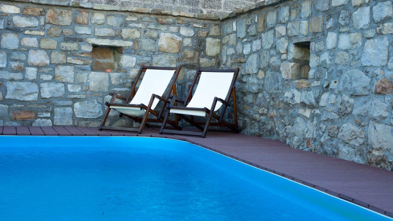 Holiday Homes Poli Svetega Antona Gračišće Dış mekan fotoğraf