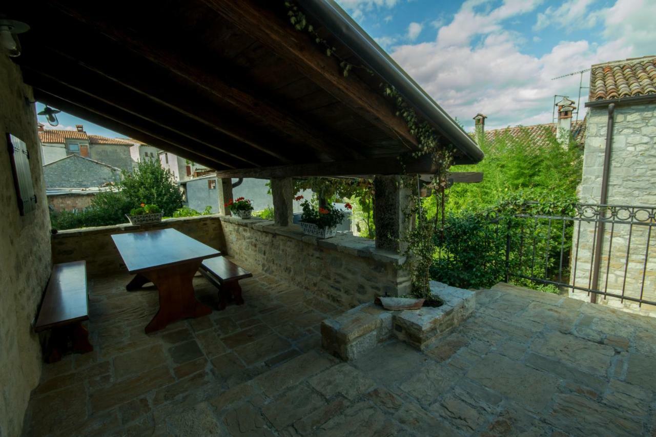 Holiday Homes Poli Svetega Antona Gračišće Dış mekan fotoğraf